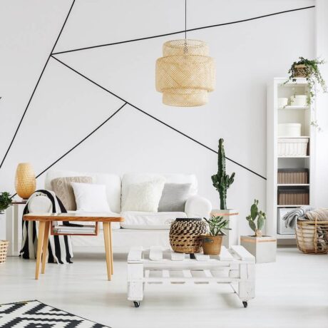 czarne listwy dekoracyjne w aranżacji