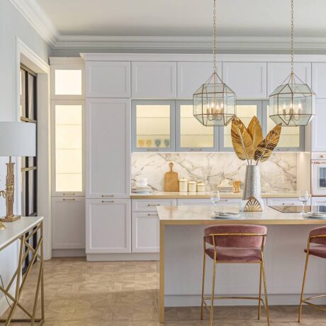 listwy ozdobne przy meblach kuchennych